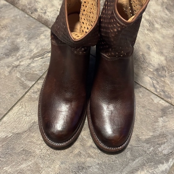 Bed Stu Ducchess Perforated Brown Ankle Boots Sz 8.5 - Picture 5 of 9